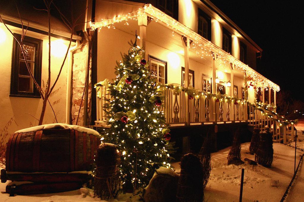 Les Ancetres Auberge & Restaurant St-Pierre-de-l'Île-d'Orléans 외부 사진